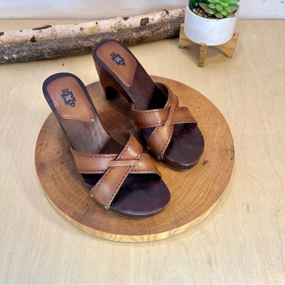 *NXP | "Twiggy" Vintage Made in Brazil Wooden Heeled Leather Straps Sandals 6.5 - Picture 3 of 16
